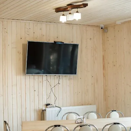 Bratkivchanka מלון