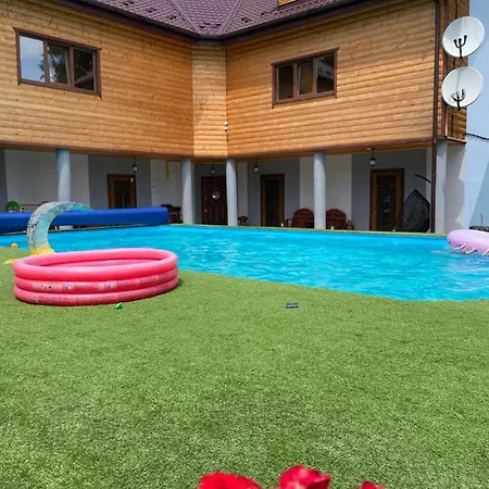 מלון Bratkivchanka